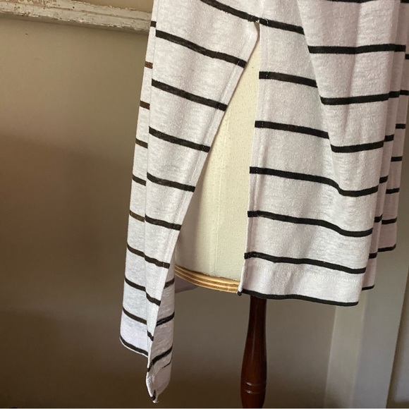 Striped tunic style sweater. - Picture 3 of 5